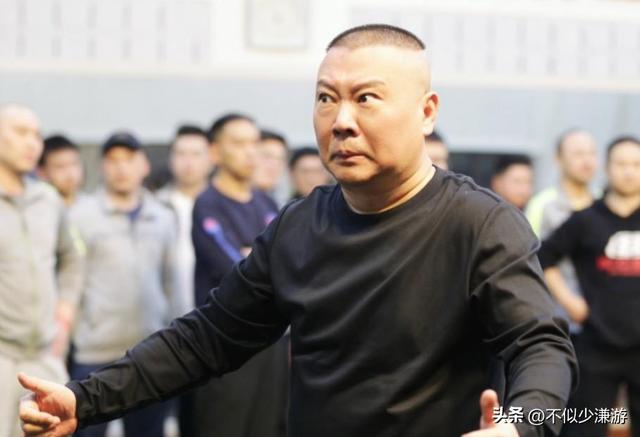 公开炮轰郭德纲的4位明星,相声低俗德不配位,一个比一个骂得狠