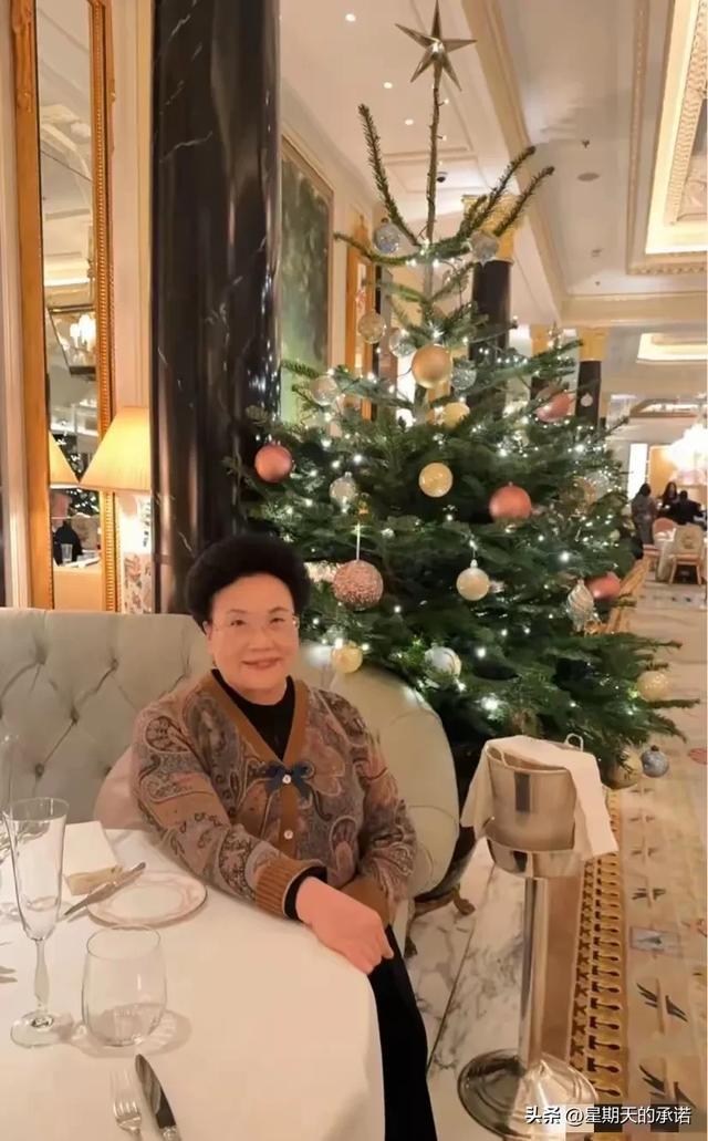 伊能静全家游欧洲,9岁女儿成翻译,让人感叹母女之间的深厚默契