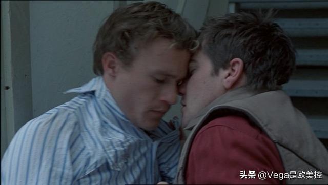 22个来自经典欧美电影中的浪漫之吻，哪个是你的爱情启蒙？