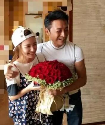 吴佳尼与马景涛离婚:是亲情打败了爱情,还是另有原因?