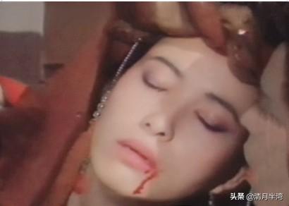 天龙八部名场面,六版木婉清摘面纱,谁秀丽绝俗,谁在闹笑话?