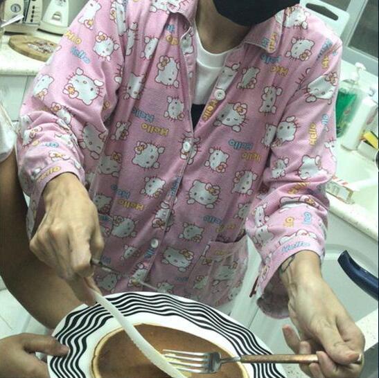 张柏芝晒视频表演魔术,颜值令人折服,手太吓人