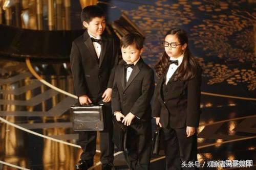 这部北美版“小时代”获得亚裔满堂彩,凭的是什么?