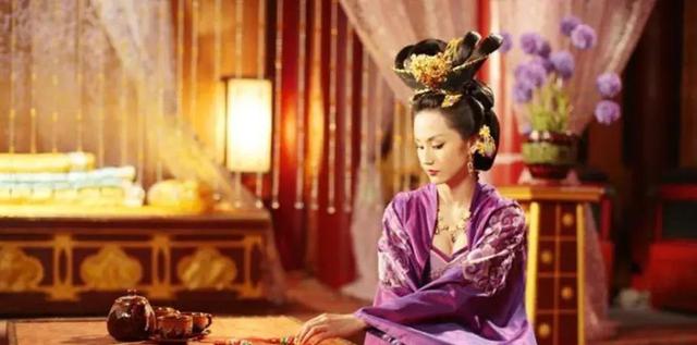 经典国产大尺度三级片《3D玉蒲团》,曾轰动一时。你看过吗?