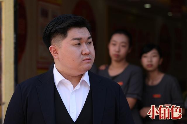《小角色》上映,集合了十几位三线喜剧人,以为是烂片,实则佳作