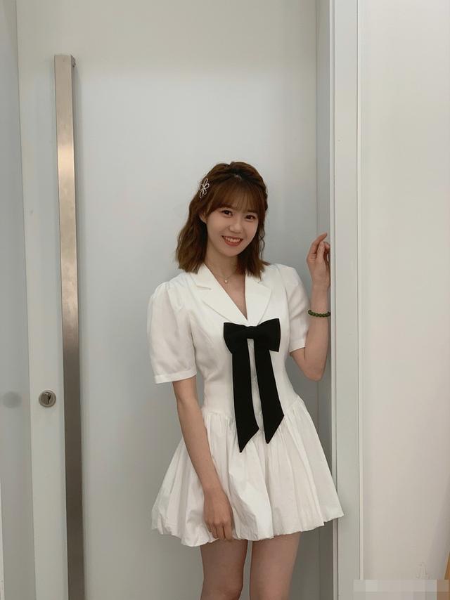 青春无敌!美女主播吴迪元气满满 颜值能力俱佳引关注