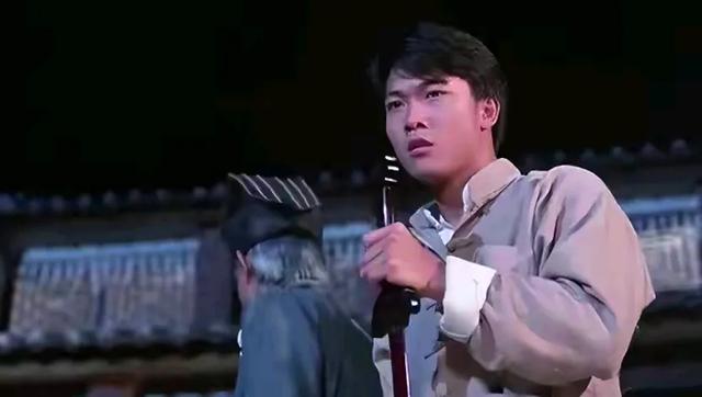 钱小豪堕落史:为了报复,前妻郭秀云不惜拍风月片让他出丑