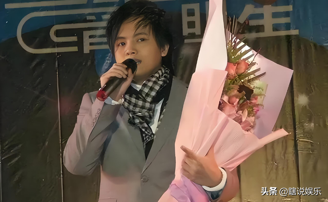 15岁开演唱会,凭一首歌赚2亿,拒绝春晚邀约,却没人说他耍大牌