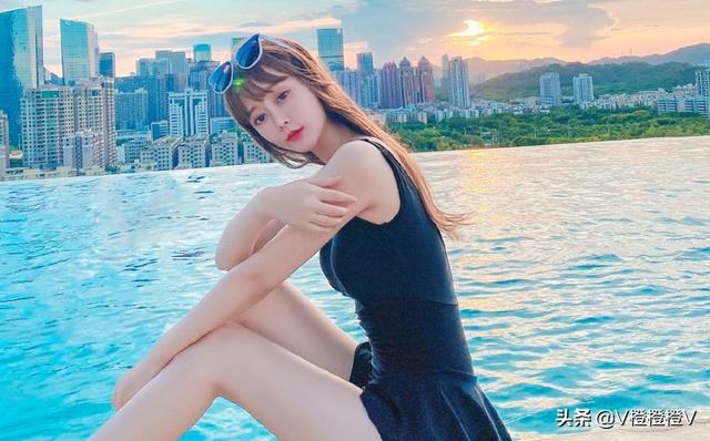 网红——阿君Monica