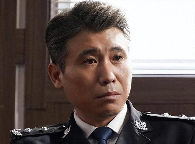 仅播一天,评分直逼97,我想说:刑侦剧还是得看李乃文