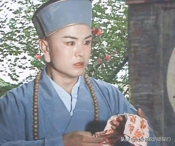 原来西游记中有三个唐僧是三个不同男演员来饰演的，演技精湛！