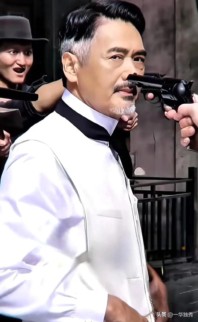 一部唐探才真正读懂了周润发,配角光芒盖全片,金鸡金像奖稳了