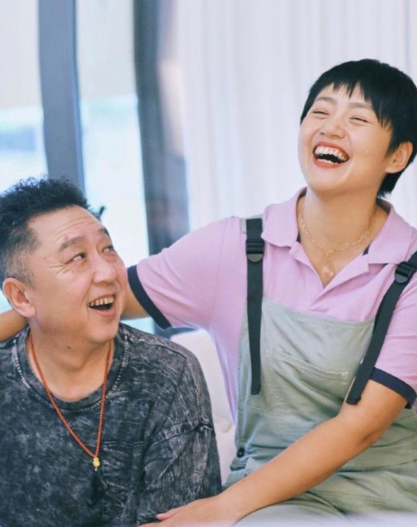 于谦和谦嫂的婚姻,表层是糖,底层是涩