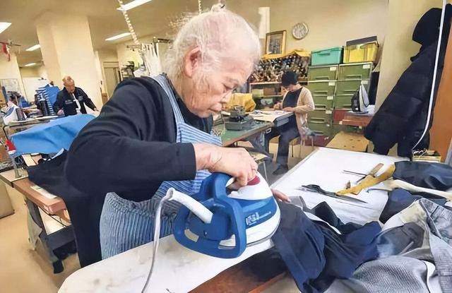 日本现80岁高龄妓女,大量老人涌入色情业,这种现象值得中国警示