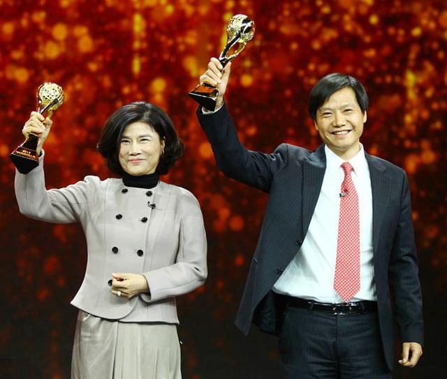 “铁娘子”董明珠:丈夫早逝至今单身,她也有普通妈妈的烦恼