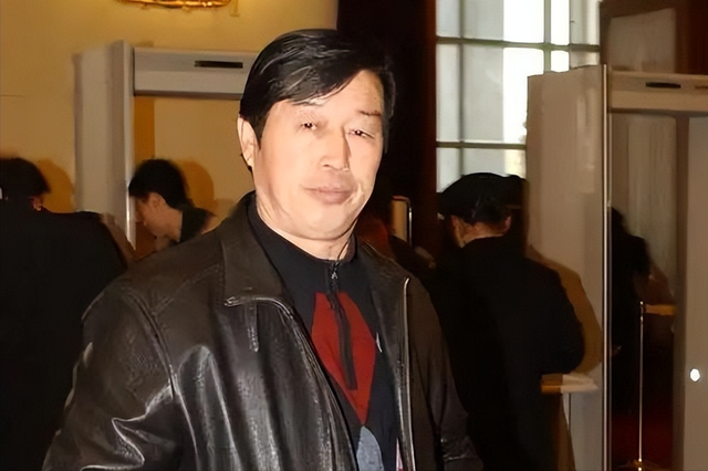 虐待殴打、逼迫队员服禁药、集体割阑尾,冠军教练马俊仁有多离谱
