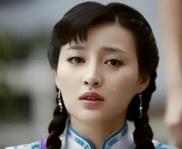 最美潘金莲：25 岁一夜成名，床戏销魂，情趣照曝光