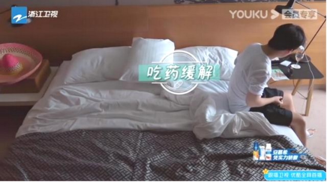 29岁小伙双手变形如“生姜”,此前知名男星疼得起不来床,这病逐渐年轻化…