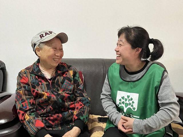 追光2023·公益项目⑭丨“点亮孤苦老人心光”项目:为需要帮助的人送去双重温暖