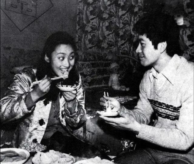 周里京、吴玉芳主演的电影《人生》,陈晓、李沁能超越吗?