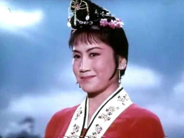 还记得《刘三姐》的演员吗?男主角一生结过三次婚,儿子车祸离世