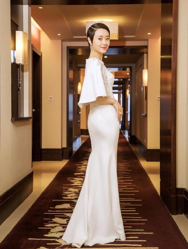 “双料”影后范志博:人美戏好,为人低调不张扬,追求平淡的生活