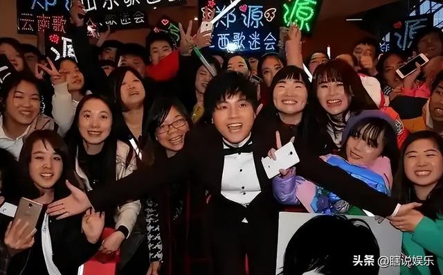 15岁开演唱会,凭一首歌赚2亿,拒绝春晚邀约,却没人说他耍大牌