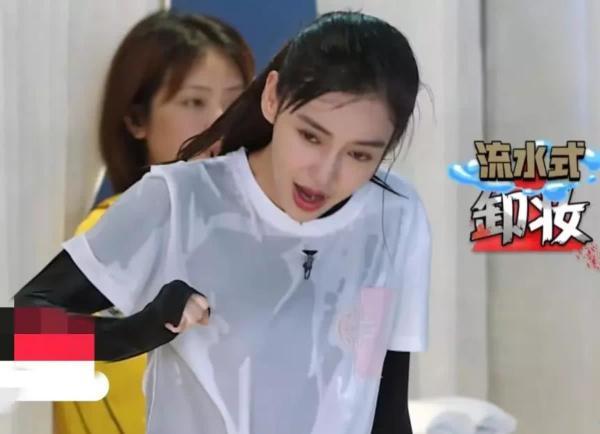 杨颖到底整没整容?看到高压水枪冲过的脸,是不是纯天然一看便知