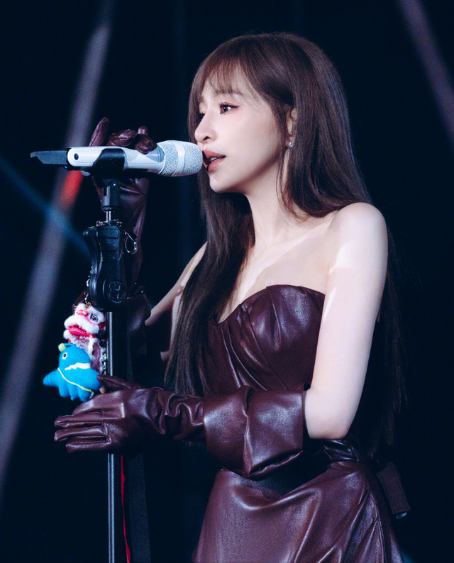 曾经也是美丽明艳,却因整容毁掉一切,这6位女星全是反面案例!