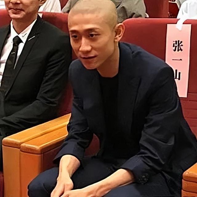 张一山被曝聚众吸毒嫖娼被抓！男女“通吃”，照片很辣眼