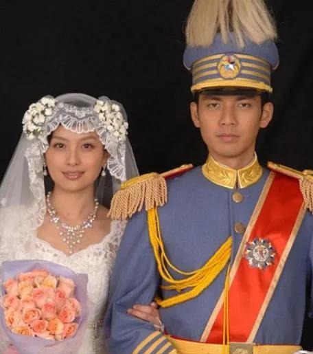 回看《来不及说我爱你》:乱世中的婚姻三人行,虐心的他与她及她
