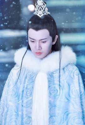 古装男明星(古装剧中最仙的7位男星，润玉仙上线，邓伦对战于朦胧，谁赢？)