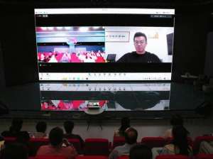 徐奎(“云端”相约 ，“跨屏”牵手徐奎两地融媒开展远程教学培训，共话媒体新发展)