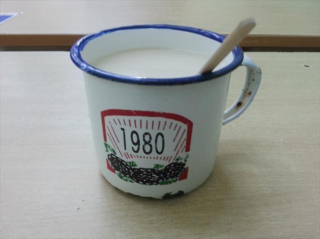 80年代，风靡一时的“麦乳精”，为何突然之间就销声匿迹了？