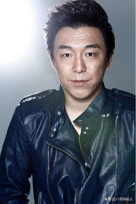从草根逆袭成影帝,再到慢慢隐退,黄渤用亲身经历证明了世态炎凉