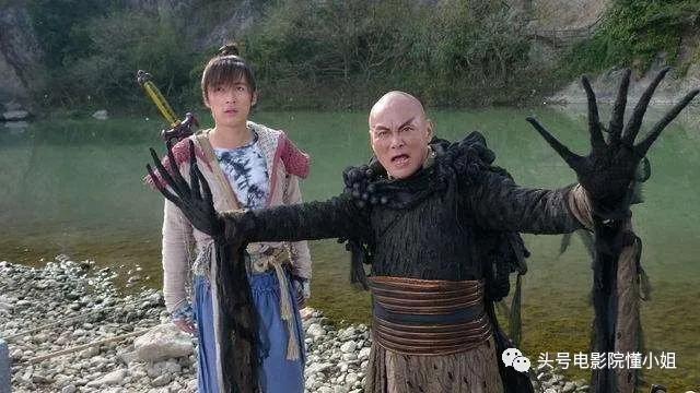 刘家辉中风10年露面,轮椅代步,败给成龙的《醉拳3》令人叹息