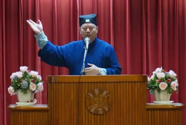 19年被绑架的陆万祯有多壕?道长父亲3.75亿包山头,母亲15家公司