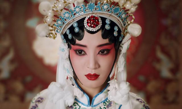 首播就冲上热榜第一,《黄庙村▪地宫美人》,也该火了吧?
