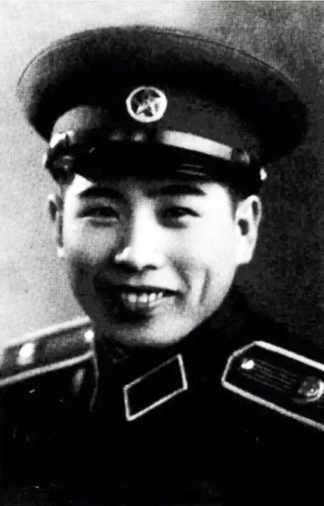 著名演员张良:与爱妻王静珠共过生死患难,他老年给妻子打工