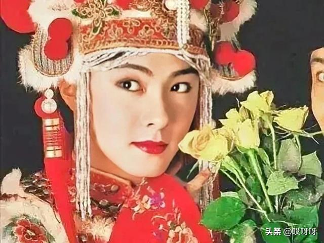 美到雌雄模糊的女装扮相,男明星的女装有谁惊艳了你