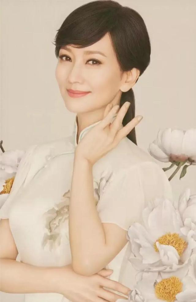 从白素贞到时尚女王,赵雅芝70岁冻龄真相