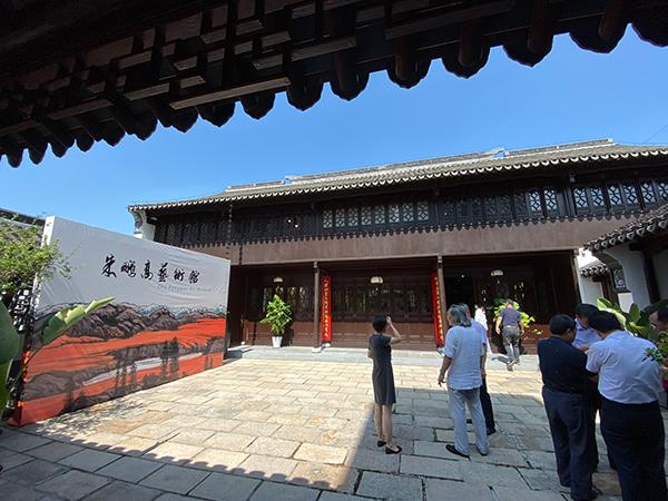 150年老宅迎来新“主人”,上海这个迷你小镇发布文化地图