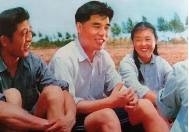 1983年遭开除党籍的前安徽省委书记,晚年隐居果园守护果树!