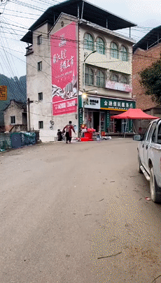 热爱可抵岁月漫长!这个篮球少年火了