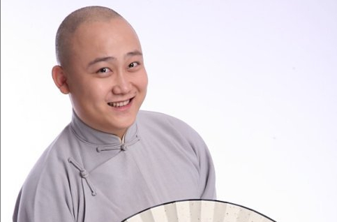 前山东台主持人开补习班,因扰民被举报,网友:该