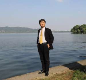 易中天评价郑强(郑强：国内易中天、于丹都不如我，除了院士，我就是顶级教授)