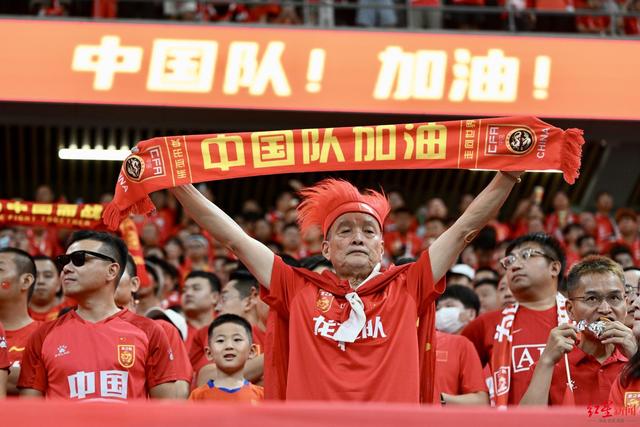 给你机会也不中用啊!国足早早领先且以多打少,却被沙特队逆转绝杀