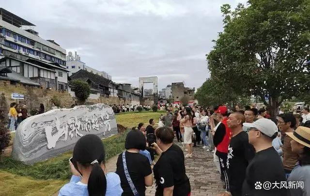 刀郎被举报抄袭20首歌曲,知情人:举报人曾是娱记,多年前就和刀郎有过节