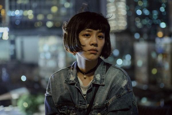 《风中有朵雨做的云》:在时代变迁面前,每个人都太渺小