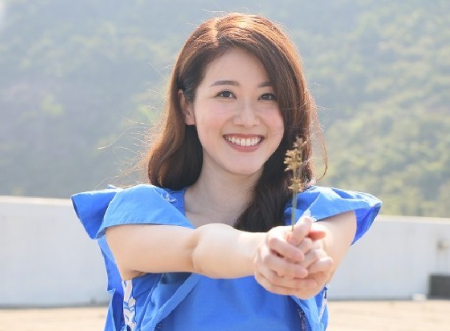 邓佩仪自曝追梦辛酸史：没钱交租穷到啃老，演7年戏至今没当女一